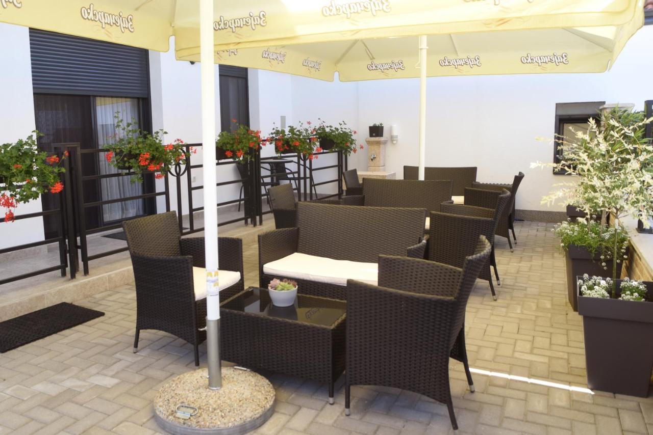 "Mini Hotel Vienna" Apartments Vrnjačka Banja 외부 사진